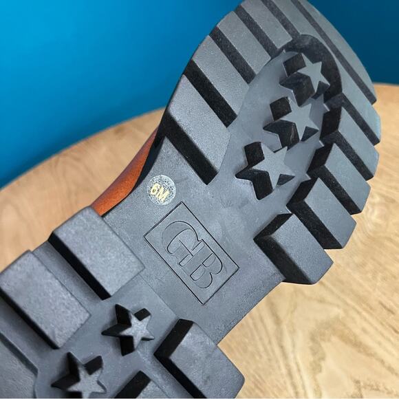 Gianni Bini Downtown Lug Sole Chelsea Boots Women’s Size 6 Tan Leather Platform - Picture 8 of 8